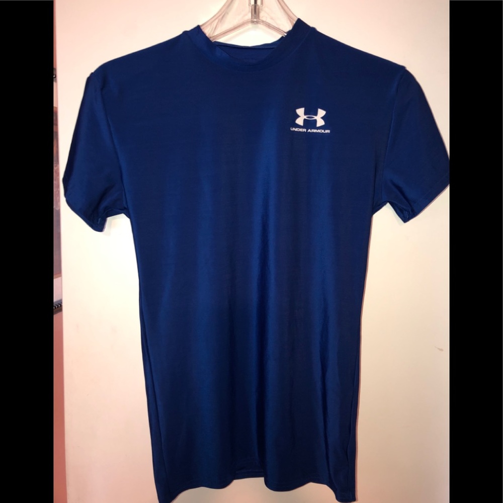 Under Armour shirt for boys - M